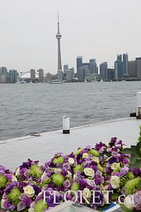 wedding-flowers-at-royal-canadian-yacht-club-dock Wedding Flowers At The RCYC Dock | Floret.ca