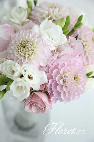 pink_dahlia_bridal_bouquet